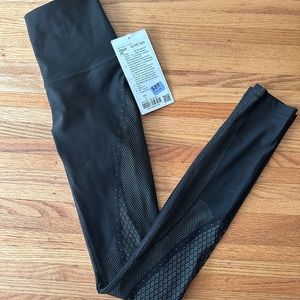 NWT Lululemon leggings size 2